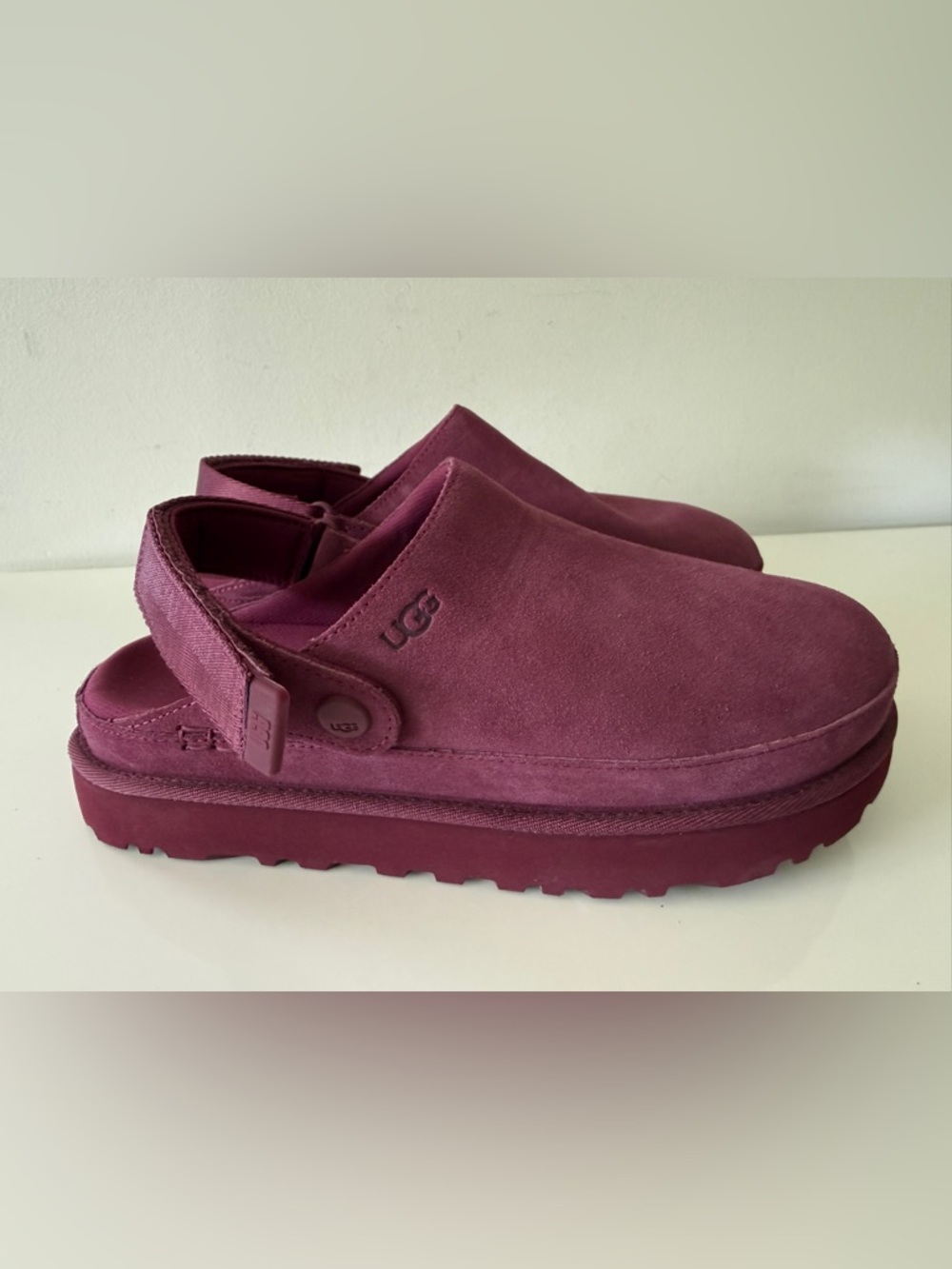 UGG Goldenstar Clog Women's Size 9 - Picture 1 of 7